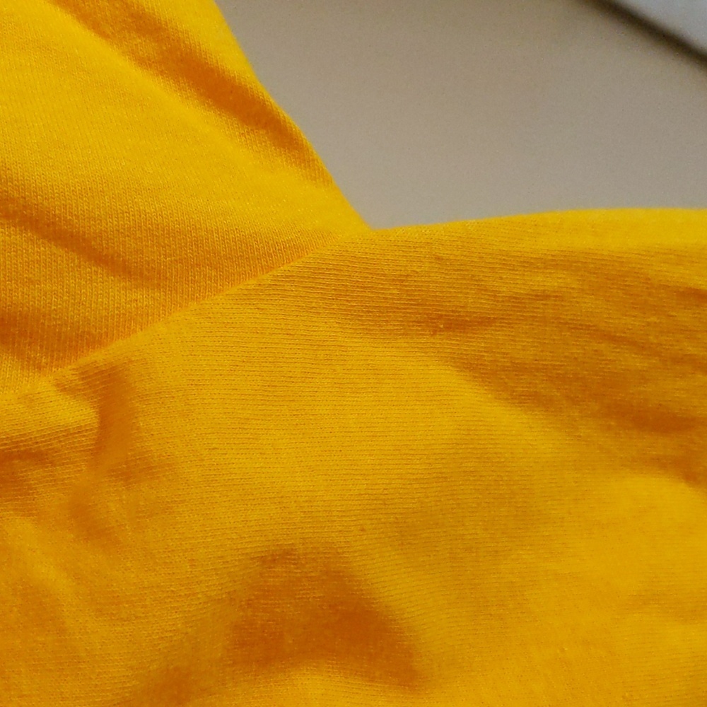 Vintage Classic Movie Horror Themed Yellow Chucky T-Shirt Cotton - Picture 5 of 8